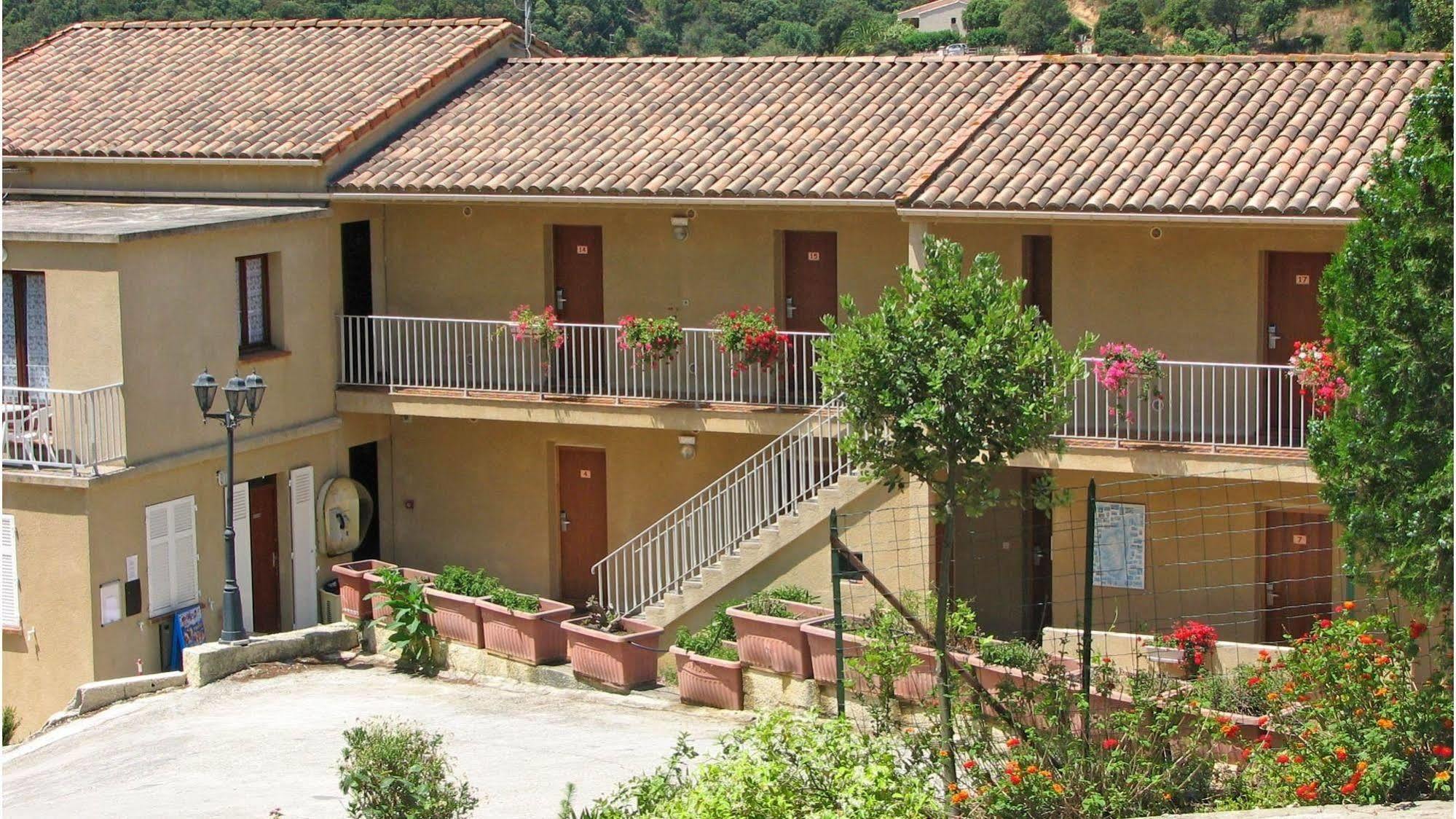 Hotel & Acqua Dolce 3*